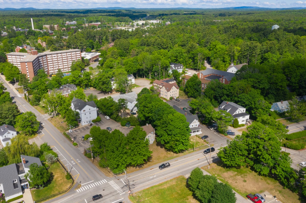 Photos and Video of 33 Madbury Rd in Durham, NH